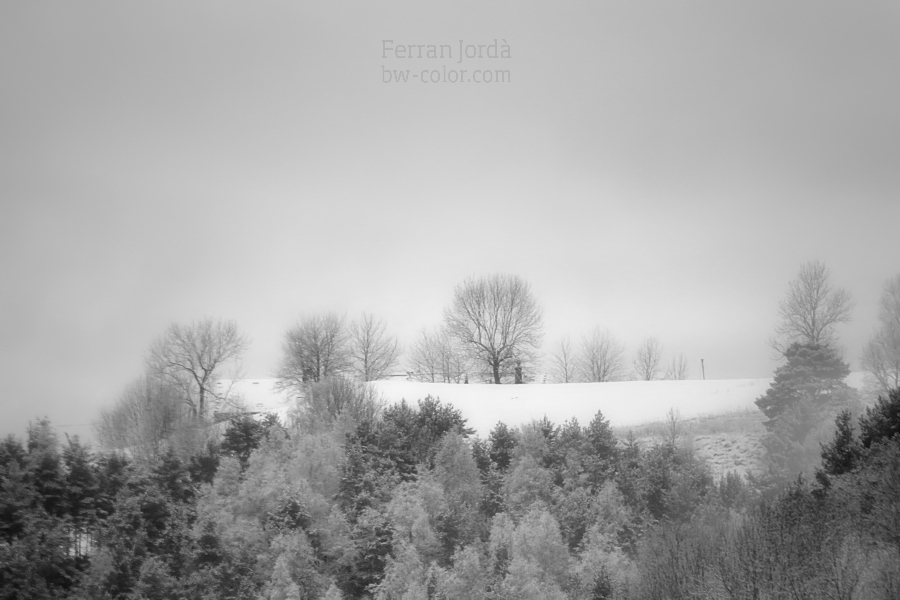 Les cases sota la neu